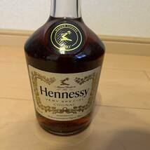 正規品 ヘネシーV.S 40度 700ｍｌ 瓶 1本 ブランデ− ＭＨＤ モエ ヘネシーディアジオ株式会社　Hennessy COGNAC コニャック _画像2