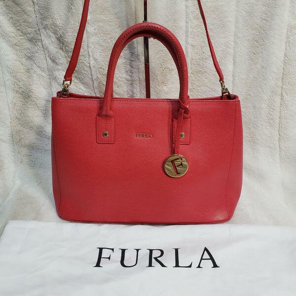 FURLA★フルラ★2wayバッグ　ショルダーハンドバッグ　レッド　送料込み