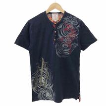 m518-56 流儀独特 リュウギドクトク 鯉 竹 花火 桜 和柄 プリント ヘンリーネック 半袖 Tシャツ カットソー トップス ネイビー メンズ 大_画像1