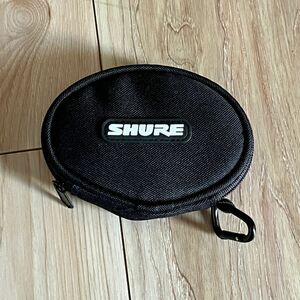 SHURE SE215 本体とケースのみ