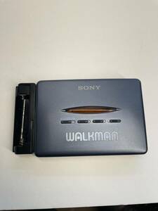 SONY WALKMAN retro Junk cassette player Walkman 