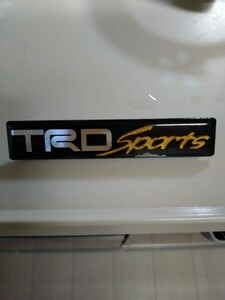 TRD Sports ゴールドエンブレム