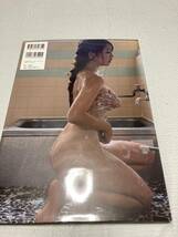 藤乃あおい　1st写真集　Aoi　A4サイズ大型本_画像2