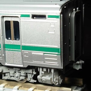 TOMIX キハ185系(剣山色)に♪ トイレタンク、車端部床下機器 2両分