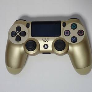 PS4 ワイヤレスコントローラー（DUALSHOCK 4） 限定色ゴールド CUH-ZCT2J14の画像2