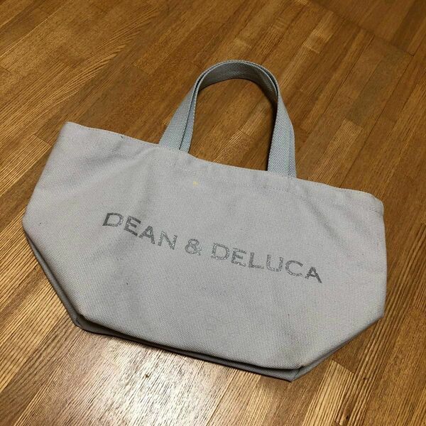 最終お値下げ！DEAN& DELUCA ディーンアンドデルーカ チャリティートートバッグ