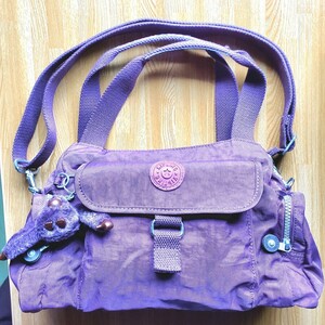 【美品】 Kipling キプリング ショルダーバッグ ハンドバッグ リュック ポーチ 肩掛け モンキーチャーム レディース 鞄 ブランド