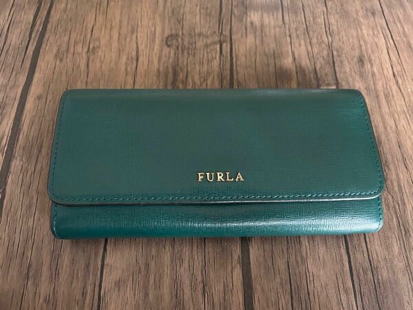 FURLA 長財布 ウォレット フルラ 札入れ 小銭入れ レザー 二つ折り