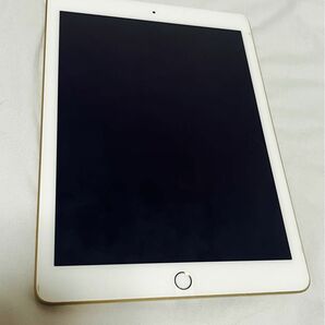 iPad Apple A1823 ゴールド Wi-Fi Wi-Fiモデル 第5世代