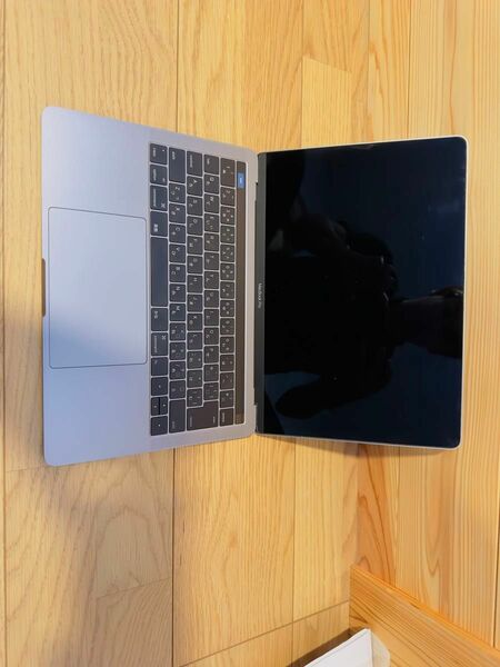 MacBook pro 13 Apple 2016年モデル ジャンク品 タッチバー付き