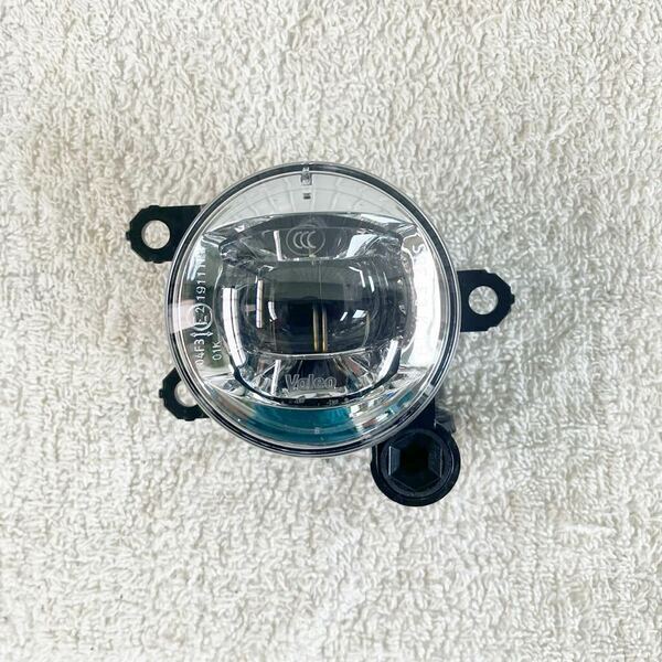 日産 ルークス B44A 未使用 令和5年式 ルークス 右 LED フォグランプ フォグライト 26150-8990E