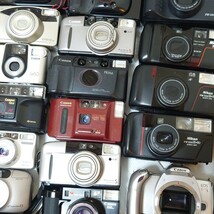 T1）１円〜　ジャンクカメラまとめ売り　大量セット　光学　フィルム コンパクトカメラ Canon　KYOCERA Nikon MINOLTA FUJIFILM　SAMURAI_画像7