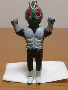 70年代旧バンダイ製！仮面ライダー★ミニペンダントソフビ約115㍉初代1号当時物！並品