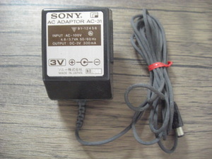 ◆SONY◆ACアダプター　AC－31◆3V◆USED◆