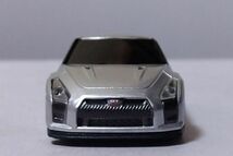 ★日産　スカイライン　GT-R　R35（シルバー）　　　1/64メーカー不明★_画像7