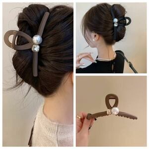 送料無料　パール　バンスクリップ　バレッタ 髪飾り　髪留め　ヘアアクセサリー