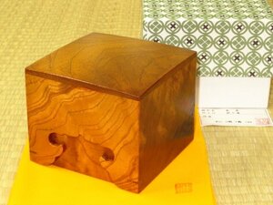 ^ pine . Kiyoshi . work island mulberry . lacquer finish four .. shogi piece box ^ paper box attaching / unused goods 