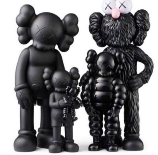 新品 KAWS FAMILY BLACK KAWS TOKYO FIRST カウズ ファミリー ブラック MEDICOM TOY