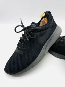 衝撃プライス！【入手困難希少モデル！】最強スタメンの1足！シンプルブラック！【NIKE タンジュンSE】上質スニーカー/黒/jp27cm