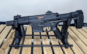 【新品カスタム品】電動ガン ARES M4 CQB MASTER（18歳以上対象）検）サバゲー エアガン マルイ G&G E&C M4 VFC 