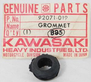 Kawasaki NOS NEW 92071-019 Harness Grommet 10mm Z1 W1 W2 A1 A7 C2 EN EX F3 F4 F5 海外 即決