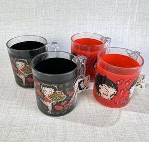 Betty Boop Mugs Cups Set of 4 Plastic 2005 King Features Fleischer Studios 14OZ 海外 即決