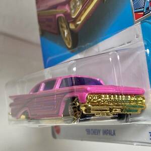 Hot Wheels '59 Chevy Impala 70/250 Chevy Bel Air 4/5 Pink Gold 1:64 Car NIP 海外 即決