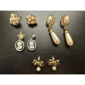 Faux Pearl and Napier Cameo Dangle Drop Pierced Earrings Lot of 4 海外 即決