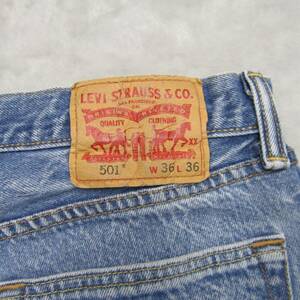 Levis 501 Jeans Mens 34 X 32 (Tag 36X36) Light Wash Denim Button Fly Slim Fit 海外 即決