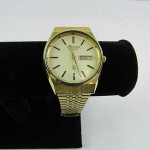 Citizen CQ 35mm Watch For Men Day/date Gold Tone Vintage Collectible Time Piece 海外 即決