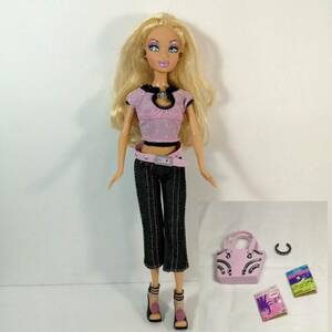 Barbie My Scene Shopping Spree Levis 2004 Doll 海外 即決