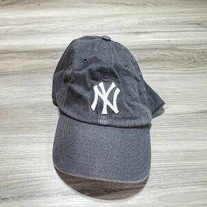47 Brand New York Yankees Strap Back Hat Cap Embroidered MLB Baseball EUC 海外 即決