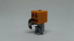 Minecraft Mini-figure Skeleton with Pumpkin Helmet - Used w/o Original Box 海外 即決