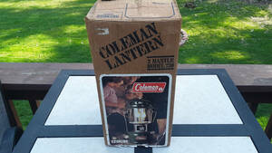 Vintage 1979 Coleman Lantern Model 220K195 w/ Original Box Nice Condition 海外 即決