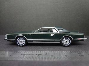 Auto World 1978 Lincoln Continental Mark V midnight jade - Loose 1:64 海外 即決