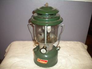 Coleman Two Mantle Lantern Model 220F Dated 10/71 海外 即決