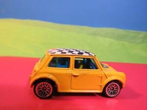 Hot Wheels Morris Mini Cooper, First Edition Pop-Off, Art Car Yellow & black 海外 即決