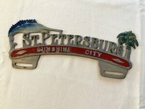 Vintage St Petersburg "The Sunshine City" License Plate Topper Sailfish / Palm 海外 即決