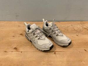 NWOT/B Men's Salomon Acs Waterproof Sneaker , Silver / Grey / White , Sz 9 海外 即決