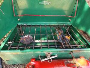 Vintage Coleman #413F 2 Burner Camp Stove Camping Hunting Fishing Cook Breakfast 海外 即決