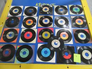 70's 45 RPM CLIFF RICHARD / AL STEWART / YACHT ロック / Lot Of 21 Records H 海外 即決