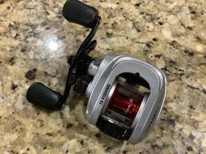 13 fishing origin F 1 8.1:1 gear ratio left hand baitcast reel. 海外 即決