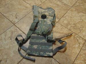 GENUINE US MILITARY ISSUE ARMY MOLLE II HYDRATION CARRIER SPECIALTY DEFENSE 海外 即決