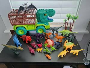Toy Dinosaur lot of 22 plus Dinosaur truck and accessories 海外 即決
