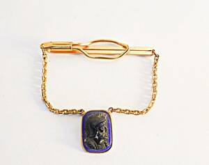 Vintage Tie Bar Clip W/Chain Hickock Roman Centurion Soldier Cameo Gold Tone 海外 即決