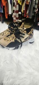 Steve Madden Leopard Print Tennis Shoes Brand New Women Size 6.5 海外 即決