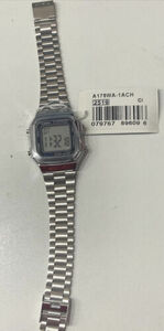 Casio Men's A178WA-1A Illuminator Bracelet Digital Watch. Condition New. 海外 即決