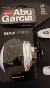 Abu Garcia Max Pro Max4Pro 8 Bearings 7.1:1 Gear Ratio White/Black 海外 即決
