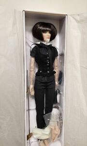 TWILIGHT SAGA Moon ALICE CULLEN DOLL 2010 Tonner Doll RARE! Pre-owned 海外 即決