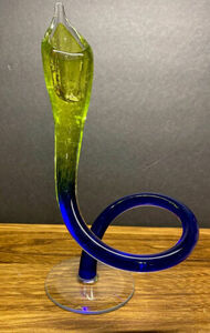 ARTISAN BLOWN GLASS CANDLE HOLDER ~ Very Unique! 9” Tall. EUC 海外 即決